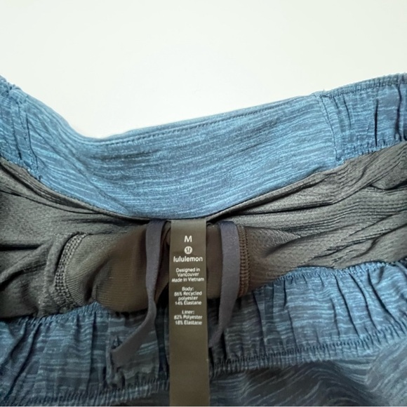 Lululemon Athletica Blue Surge Athletic Lined Shorts Size Medium - Picture 2 of 9